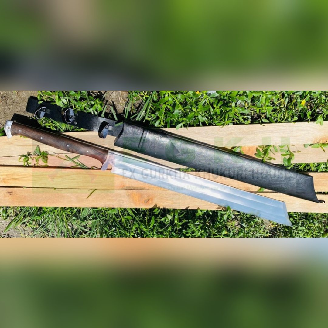 EGKH - Machete gigante Mukti Freedom más grande del mundo, hoja de 36  pulgadas con mango de 16 pulgadas, resistente, espadas híbridas para  exteriores, cuchillo personalizado : Deportes y Actividades al Aire Libre 