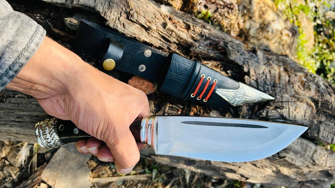 https://www.kukrismanufacturer.com/wp-content/uploads/2022/12/6-inch-Hand-forged-small-utility-knife-Pocket-knife-5160-carbon-steel-Balanced-oil-tempered-Ready-to-Use-Free-Shipping-Christmas-gift-3.jpg