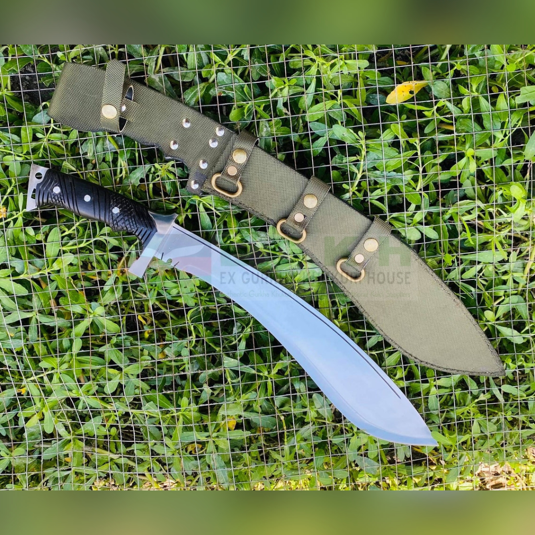 Bushcraft Machete, Khukuris & Knives