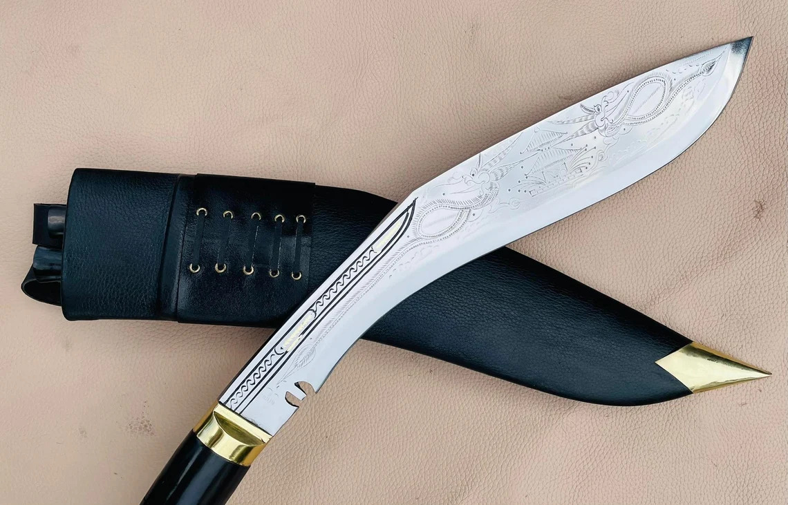 14-inch-bhojpure-double-dragon-engraved-kukri-2